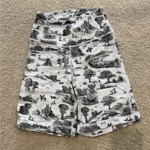 NWOT WeWoreWhat Toile Print Biker Shorts